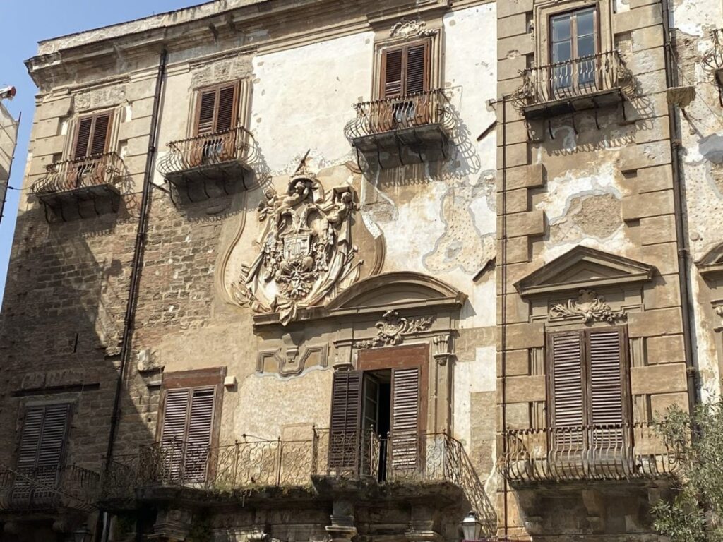 Garbage, Graffiti, & Gabriella, Palermo, Sicily (photo 23)