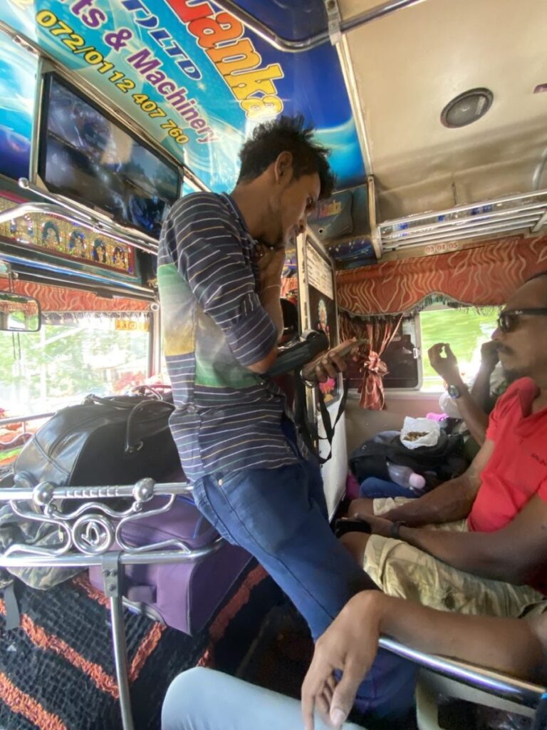 The Wheels on the Bus…, Colombo, Sri Lanka (photo 16)