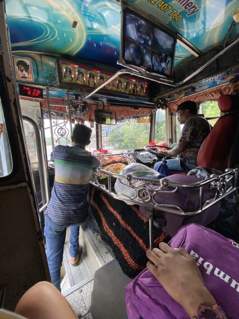 The Wheels on the Bus…, Colombo, Sri Lanka (photo 17)