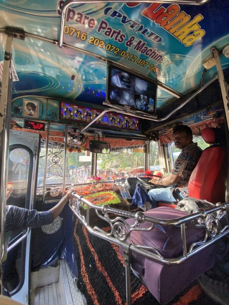 The Wheels on the Bus…, Colombo, Sri Lanka (photo 13)
