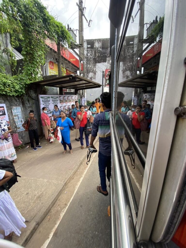 The Wheels on the Bus…, Colombo, Sri Lanka (photo 3)