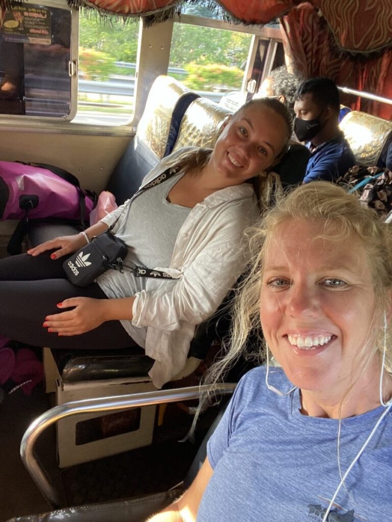 The Wheels on the Bus…, Colombo, Sri Lanka (photo 18)